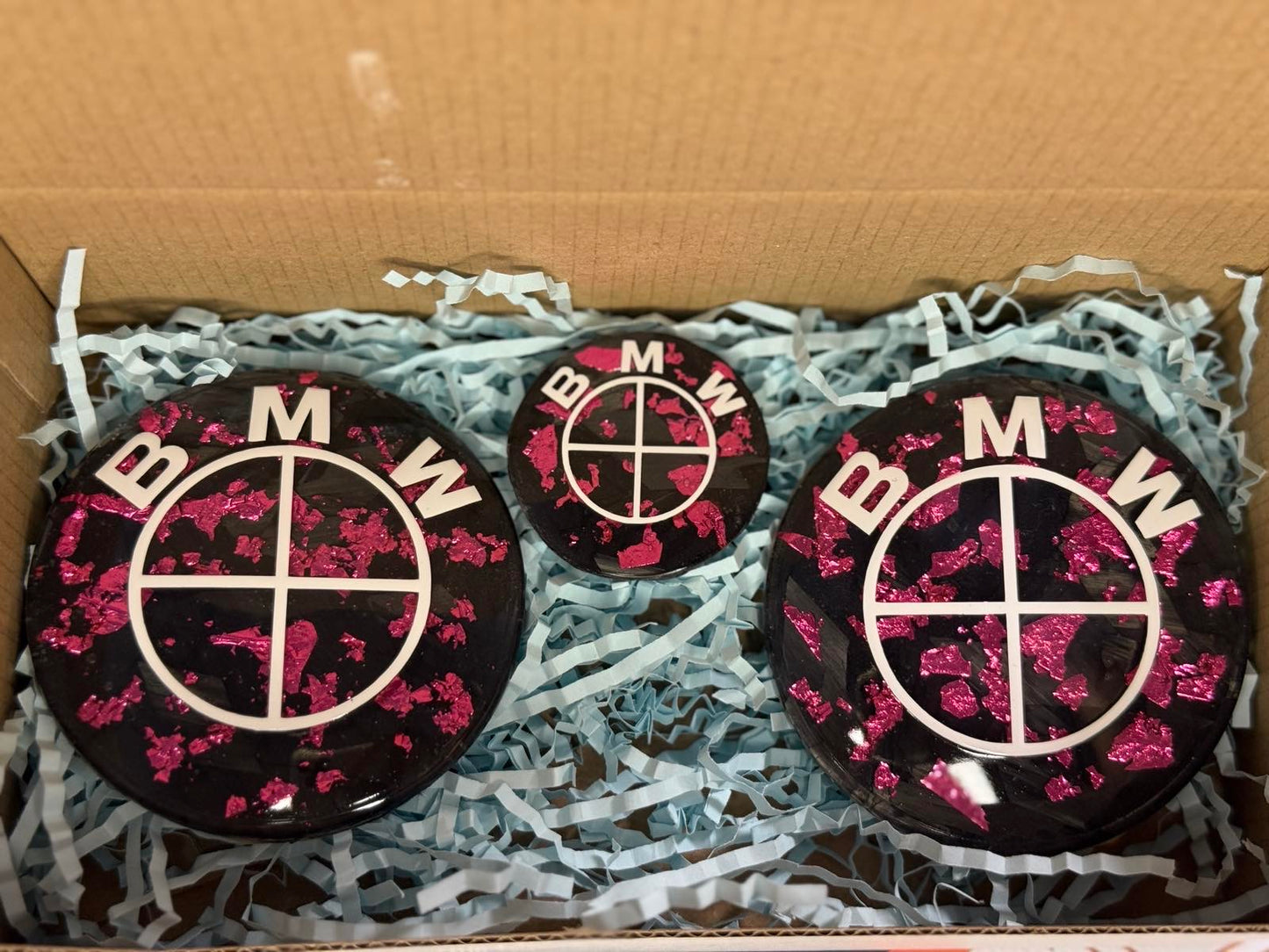 Ръчно Изработени Карбонови Емблеми "Барби" за БМВ